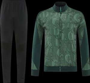 Ensemble de survêtement de football professionnel en gros pour PSG et Barcelone – Veste d'hiver en polyester inspirée des tenues de football allemandes - Product Image 4