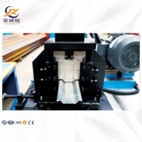 Boîte de vitesses pour machine à profilés Omega avec moteur Siemens entièrement automatique |   Ligne de formage à froid de profilés pour casquettes, haute vitesse, personnalisée, haute précision