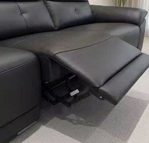 Sofá Reclinable Eléctrico de Cuero Moderno y Lujoso, Sofá de 3 Plazas con Asiento Extra Profundo y Puerto de Carga USB - Product Image 2