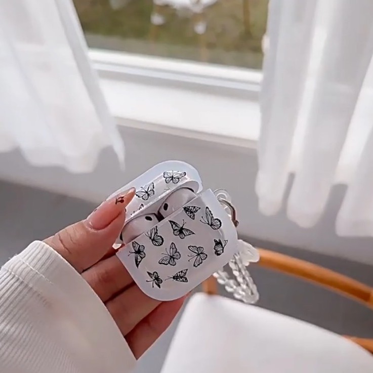 Black butterfly pendant necklace