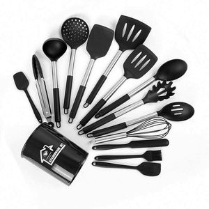 Ensemble Cadeau de Cuisine Écologique Doré Comprenant des Ustensiles de Cuisson Durables, Spatule, Cuillère, Ustensiles à Manches en Bois, Planche à Découper en Silicone - Product Image 1