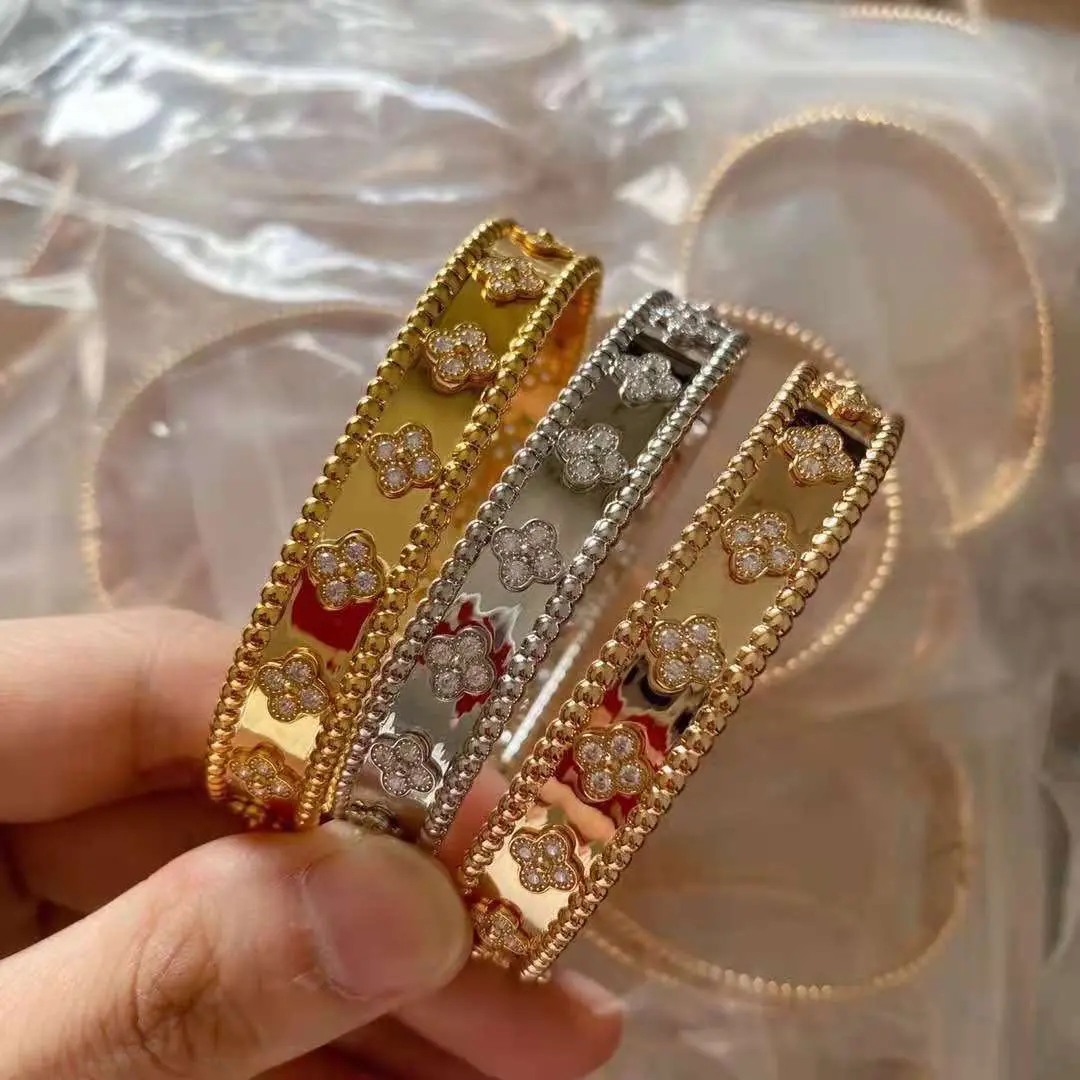 High-quality flower Cubic zirconia Kaleidoscope Bangle & Bracelet for Women Lady's bangle Fashion Jewelry Accessory