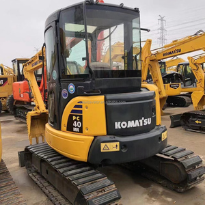 Miniexcavadora Komatsu PC40 usada de 4 toneladas con giro de cola cero, excavadora compacta sobre orugas de goma para sitios de trabajo reducidos. - Product Image 6