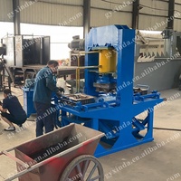 Machine à briques en plastique de qualité industrielle, machine à briques en poudre de pierre, machine à briques en poudre de carbone pour matériaux de construction recyclés