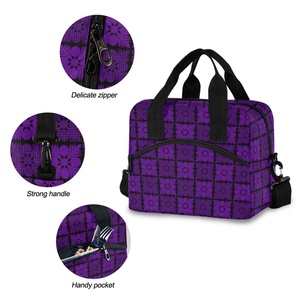 Nouveauté : Sac isotherme repas personnalisé en polyester matelassé violet imprimé, réutilisable, 15L, pour hommes, pique-nique et voyage - Product Image 5