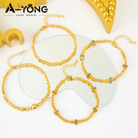 Nouveautés Mode Bracelet en perles dorées anti-ternissement Vente en gros Design luxueux Bracelet pour femmes Bijoux pour cadeau de fête