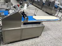 Machine à presser la pâte automatique à haute efficacité en acier inoxydable 304 pour le pain, la pizza, le croissant, la pitapita, la tortilla
