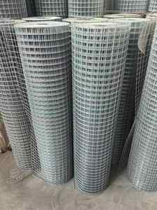 10 गेज गर्म डूबा गैल्वेनाइज्ड स्टील बुना हुआ तार पशु पालतू जानवरों के लिए सादे स्टेनलेस स्टील वेल्डेड तार बाड़ लगाना जाल - Product Image 6