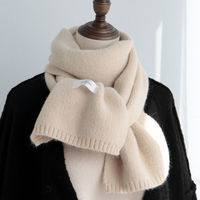 Écharpe longue en soie tricotée unie de style coréen, fabriquée à Hangzhou, pour homme, automne-hiver, chaud et confortable, vente en gros