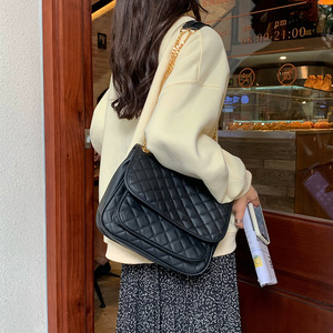 Sac à bandoulière matelassé à chaîne pour femmes, noir, grande taille, sac à bandoulière décontracté à la mode, boucle magnétique, 7 pouces - Product Image 3