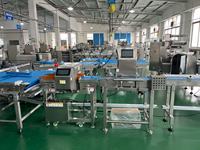 Ligne de production de film plastique automatique à grande vitesse contrôlée par PLC personnalisée Ruipuhua pour biscuits, craquelins, tartes, gâteaux, gaufres