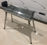 Barbecue à charbon d'acier inoxydable pliable automatique avec brochettes rotatives, idéal pour l'intérieur et le camping, pour la cuisson de la viande