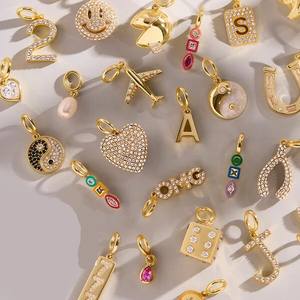 Lincy Retro Voetbal Racket Sport Serie Hanger Roestvrij Staal Hart Hoefijzer Hanger Kruis Dobbelstenen Bedels Voor Vrouwen - Product Image 4