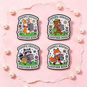 Épinglette en émail amusante 'Oops, j'ai acheté un autre livre' avec motifs d'animaux mignons (Corgi, Ours, Raton laveur, Renard), de livre, de fleur et de dessin animé - Product Image 3