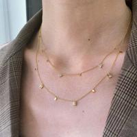 Collier pendentif Joolim Jewelry en acier inoxydable plaqué or 18 carats avec zircone en forme de goutte d'eau, point, triangle et carré - Vente en gros