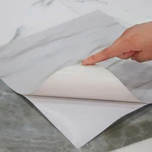 Fabricante mármore imitando auto adesivo pvc plástico vinil folha de azulejos chão