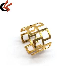 Anneaux <span class=keywords><strong>de</strong></span> serviette en métal doré en gros à prix avantageux pour les mariages et les fêtes - Product Image 4