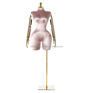 Mannequin de couture en fibre de verre rose, taille plus, corps demi-corps, avec <span class=keywords><strong>pose</strong></span> debout et bras flexibles - Product Image 3