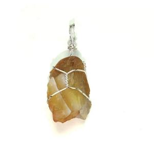 Haute qualité jaune cornaline agate fil enroulé pendentif Style classique Quartz cristal dégringolé galet pierre collier grossiste - Product Image 1