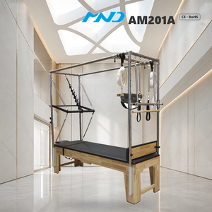 Attrezzatura da palestra per allenamento di core e flessibilità Pilates Cadillac in legno di gomma MND per acquirenti della catena di palestre - Product Image 1