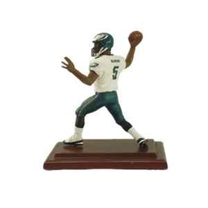 Nanwei Throwing Football Player <strong>Figurine</strong> Resin Quarterback Statue Manufacturer Exporter - Product Image 2