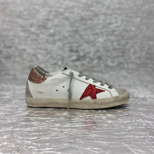 2026 Los nuevos zapatos casuales estilo dirty están hechos de cuero lujoso y moderno con un logotipo dorado y decoraciones de estrellas. - Product Image 1