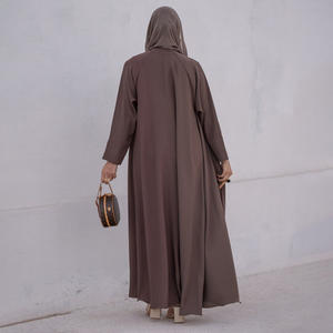 2025 dernière mode vêtements islamiques robe musulmane manches bouffantes Cardigan ouvert élégant <span class=keywords><strong>Kimono</strong></span> soyeux crêpe Satin Abaya - Product Image 4