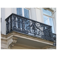 Garde-corps d'escalier incurvé intérieur esthétique de style victorien pour Villa garde-corps d'escalier en fer forgé classique