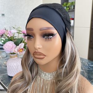 Perruque synthétique ondulée sans lacets, très populaire, en fibre haute température, marron avec mèches blondes, avec bandeau, pour femmes noires - Product Image 4