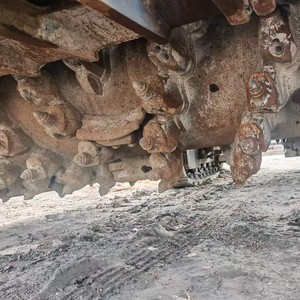 Fresadora en Frío Wirtgen 195 Plus con Potencia de 447 kW, Escarificador de 2000 mm de Ancho y 330 mm de Profundidad para Mantenimiento de Pavimentos - Product Image 6