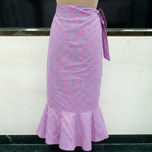 Jupe midi asymétrique imprimée violette vintage 100 % coton, fluide, élégance décontractée, taille naturelle, volants, silhouette flatteuse - Product Image 2