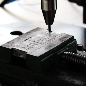 Machine de marquage laser Maoqing, laser à fibre, de table, programmable, pour métal, acier inoxydable, roulements - Product Image 4