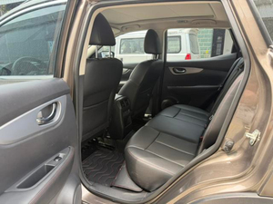 Nissan Qashqai 2022 2.0L XV Premium Auto Usata SUV 5 Porte 5 Posti 151 CV Veicolo di Seconda Mano - Product Image 4
