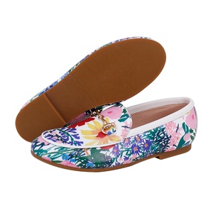 Su Ordine all'ingrosso Full Frain Slip In Pelle su Scarpe Basse Floreale Casual Fannullone Suola In Gomma - Product Image 2