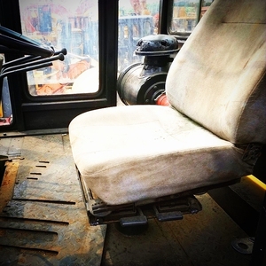 Durable usado Komatsu FD250 carretilla elevadora para la venta - Product Image 4