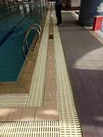 Grille de drainage de piscine à trois interfaces, antidérapante, durable, en PP, épaisseur 25 mm, garantie 2 ans