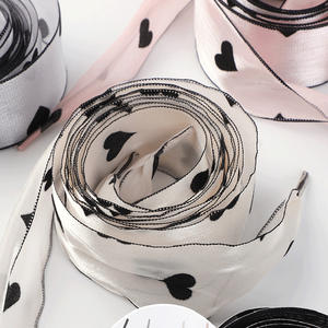 WEGOODZF Super Wide Satin Shoe Laces 3,8 CM Flat Gradient Heart Patterned Women Shoestrings Par <span class=keywords><strong>de</strong></span> cintas <span class=keywords><strong>de</strong></span> satén sedoso - Product Image 4
