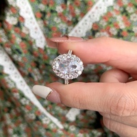 Vente d'usine 925 Sterling Silver Prong Réglage Pigeon Oeufs 8A Zircon Ovale Bague de Fiançailles