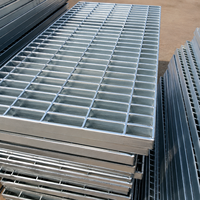 Plateforme industrielle en grille de barres d'acier au carbone soudées, galvanisées à chaud, résistantes à la corrosion, durables et de haute résistance, fabriquées sur mesure en usine