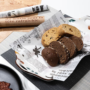 Papier sulfurisé personnalisé pour boulangeries et restaurants, idéal pour la présentation de pains et biscuits, avec logo personnalisable - Product Image 6