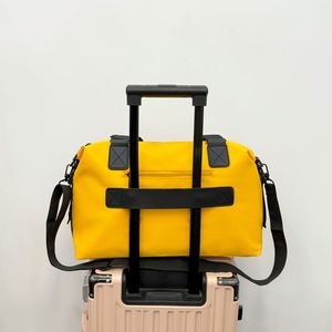 Hot Selling Colorful Letters Printed Travel Bag Dry and Wet Separation Sports Fitness Bag Custom Logo Luggage Bags Unisex - Product Image 6