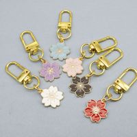 Kiraz Çiçeği Anahtarlık, 17x53mm, Sırt Çantaları ve Hediyeler için Altın Tonlu Metal Sevimli Çiçek Şeklinde Süs, 6 Renk