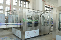 Machine de remplissage automatique de CO2 pour boissons gazeuses, machine de remplissage de canettes de boissons gazeuses, ligne de production de remplissage d'eau gazeuse