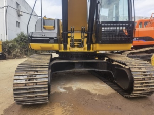 Excavatrice CAT 330D d'occasion de haute qualité, grande capacité, pour travaux lourds et construction. - Product Image 6