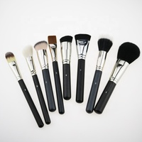 Ensemble de pinceaux de maquillage de luxe en gros, manche en bois, tube en cuivre noir, marque privée, pinceaux de maquillage cosmétiques pour fond de teint