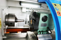 Tour CNC 500/750/1000mm avec barre d'alimentation 6 positions tourelle automatique SUMORE SP2117