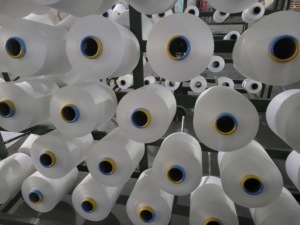 Grs chứng nhận nhà máy giá <span class=keywords><strong>Polyester</strong></span> dty <span class=keywords><strong>200D</strong></span>/384f SD RW Lim cho dệt - Product Image 3