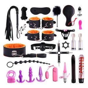 Set <span class=keywords><strong>de</strong></span> Cuero SM Foreign Trade, Serie <span class=keywords><strong>de</strong></span> 26 Piezas, Juguetes Sexuales <span class=keywords><strong>de</strong></span> Bondage para <span class=keywords><strong>Parejas</strong></span>, Hombres y Mujeres, para el Placer del Coqueteo, Productos para Adultos - Product Image 4