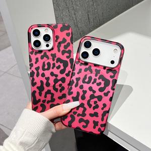 Funda magnética personalizada con estampado de leopardo negro y rosa, estilo europeo y americano, compatible con iPhone 17 Pro Max/16/14/15 - Product Image 1