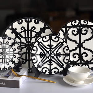 <span class=keywords><strong>Assiette</strong></span> à dîner en porcelaine fine à <span class=keywords><strong>motif</strong></span> fer <span class=keywords><strong>noir</strong></span>, service de vaisselle en céramique <span class=keywords><strong>noir</strong></span> et blanc, décoration de table classique pour banquet de mariage - Product Image 6